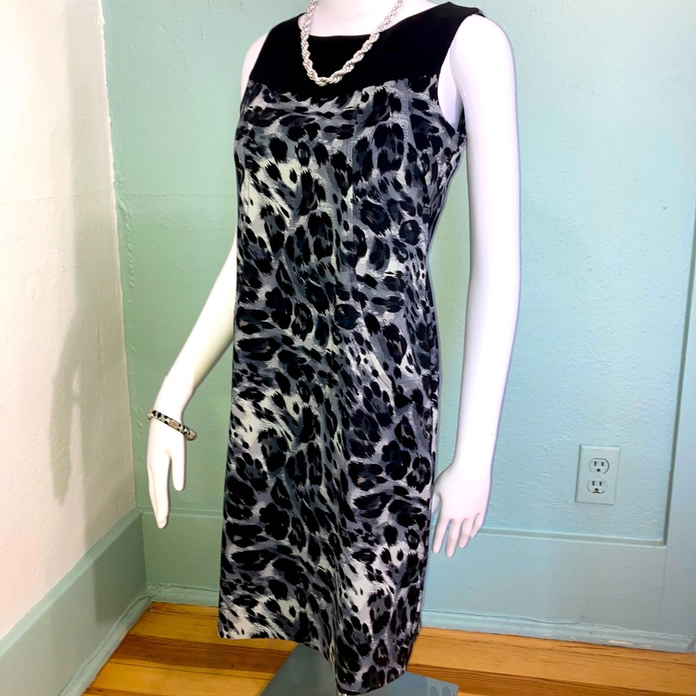 Animal Print Dress with Necklace 6